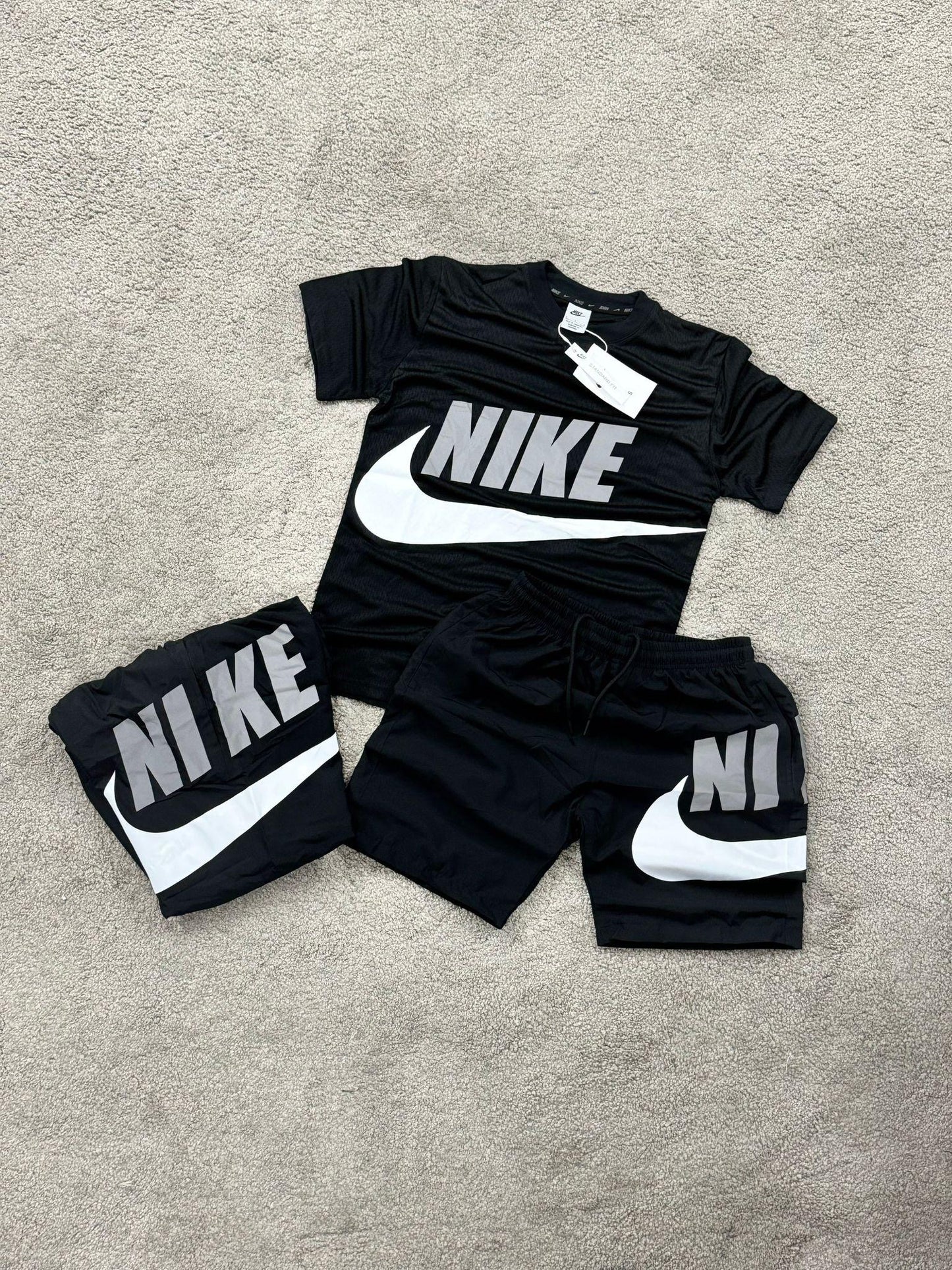 Conjunto verano nike reflectante G5