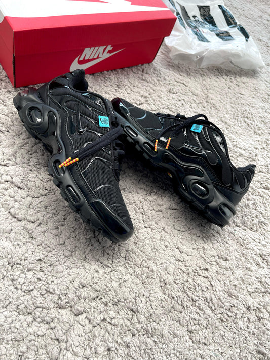 NIKE TN NEGRAS MÁXIMA CALIDAD