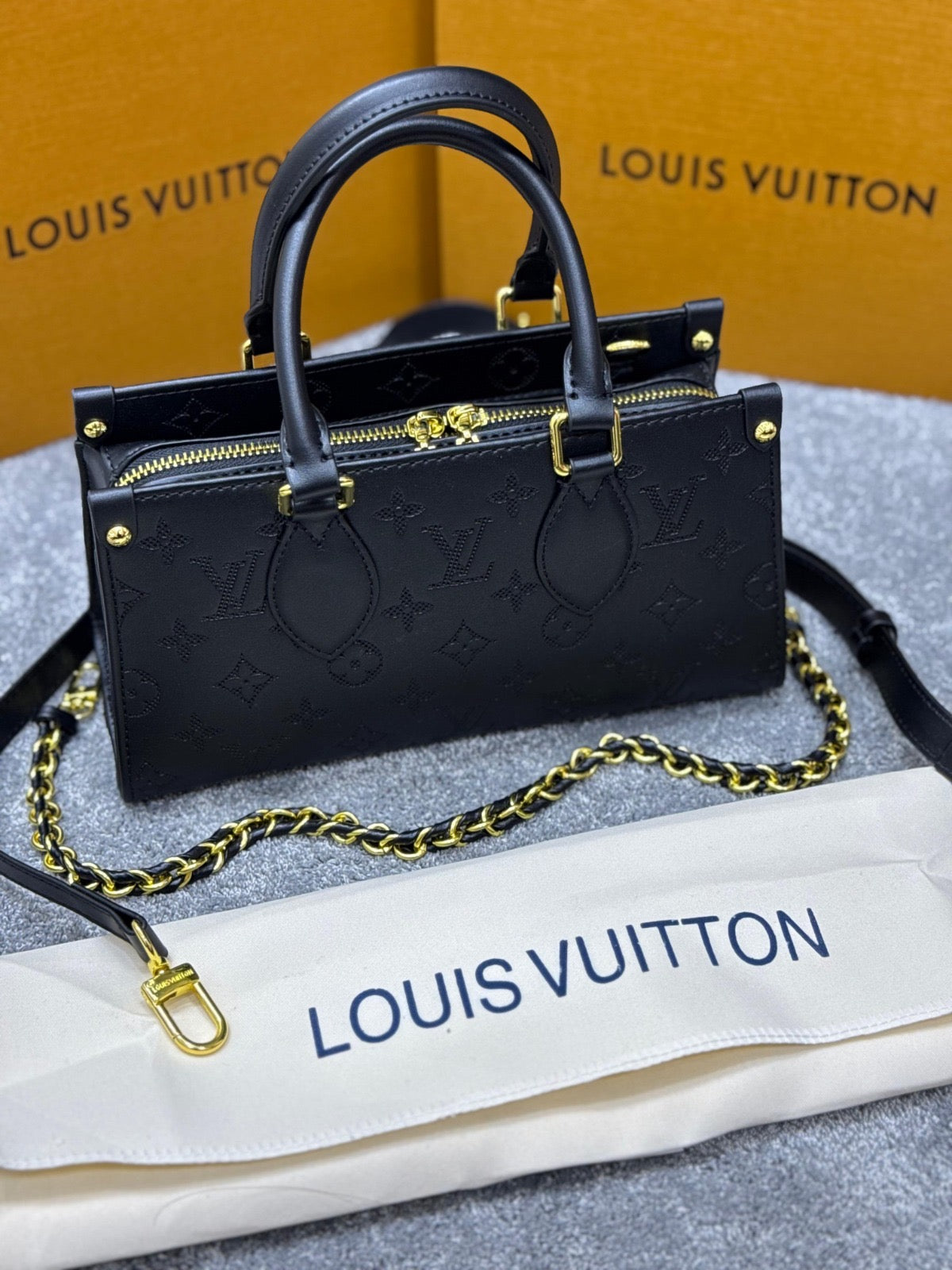 Nuevo bolso Louis Vuitton negro