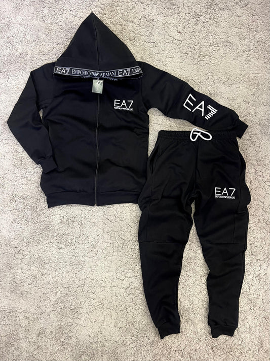 Nuevo Chándal EA7  armani negro