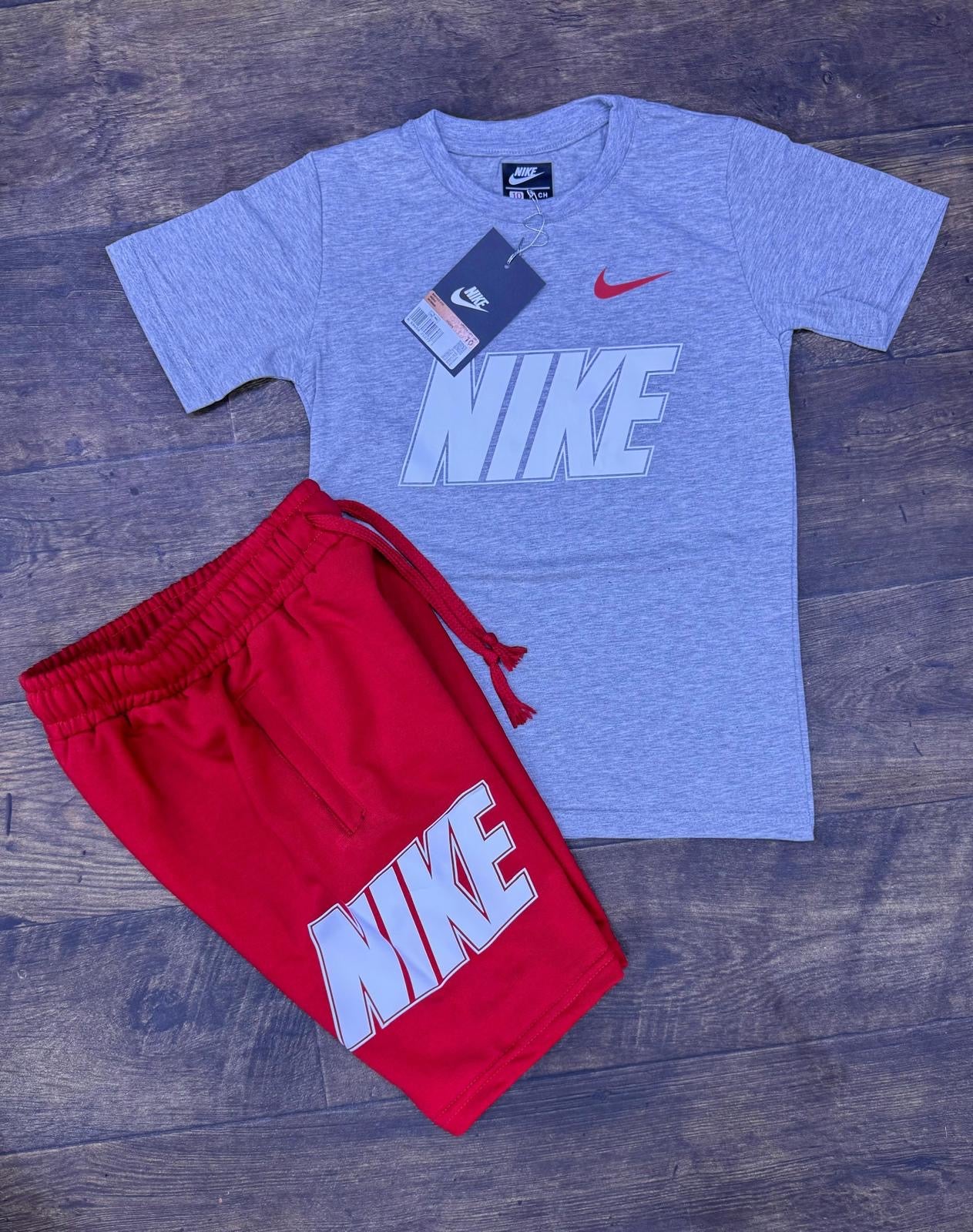 Chándal nike nuevo de verano gris/rojo