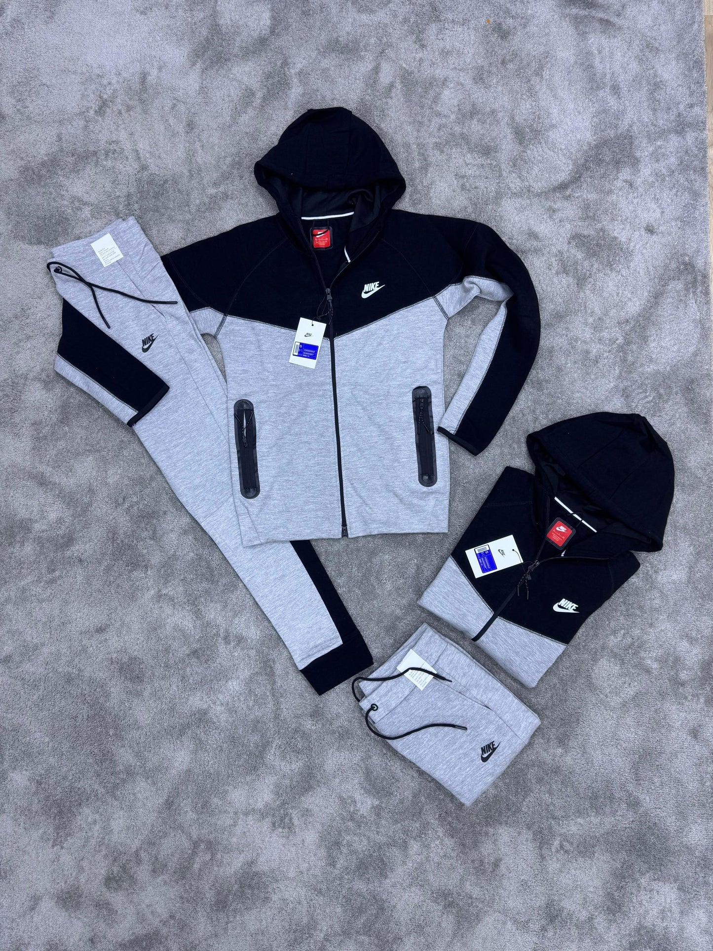 NUEVO NIKE TECH FLEECE GRIS/NEGRO
