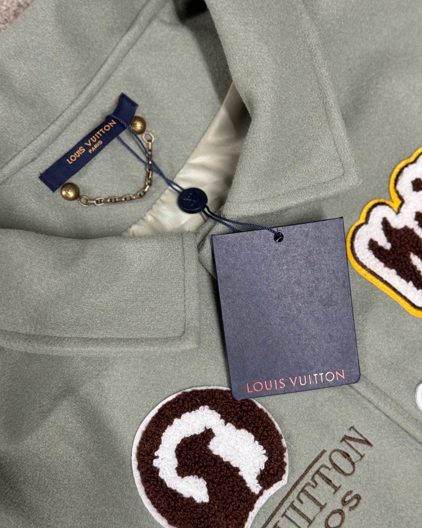 Chaquetas LOUIS VUITTON
Calidad *HOT GAME*