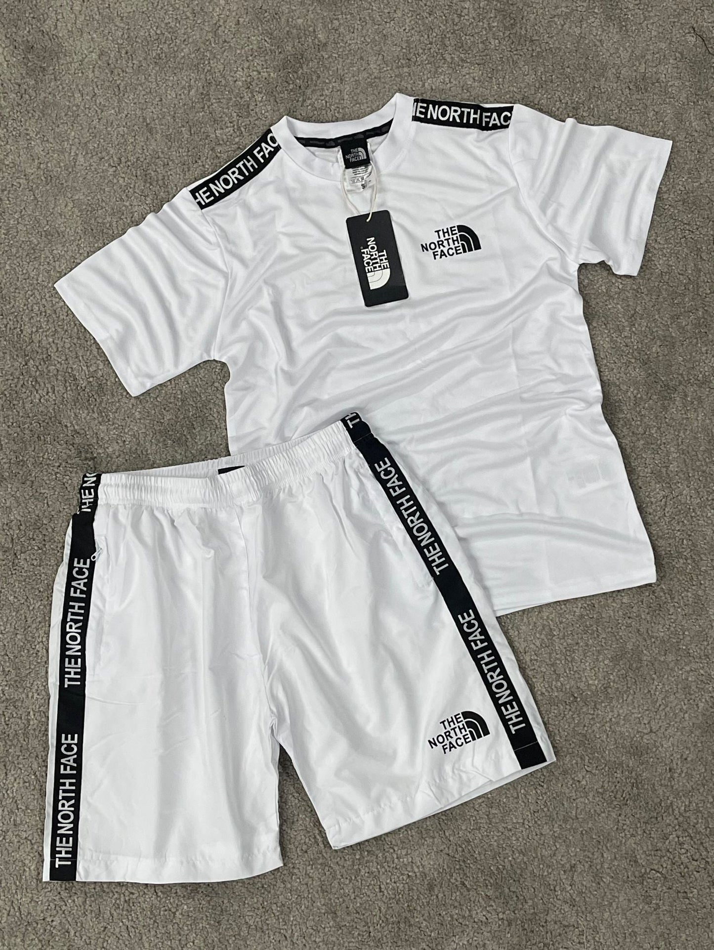 Conjunto verano North face blanco
