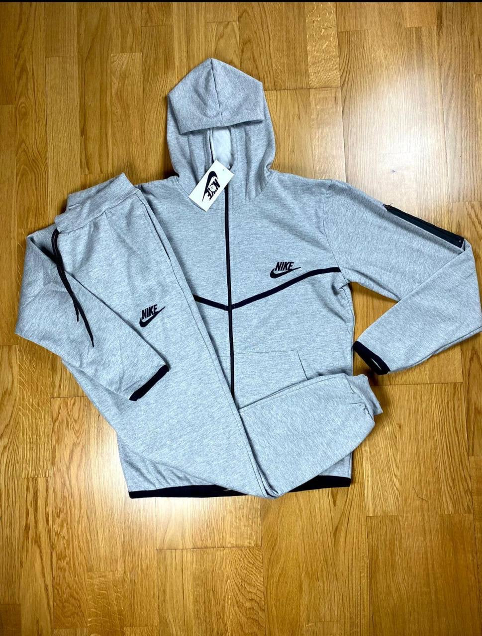 Tech Fleece Gris