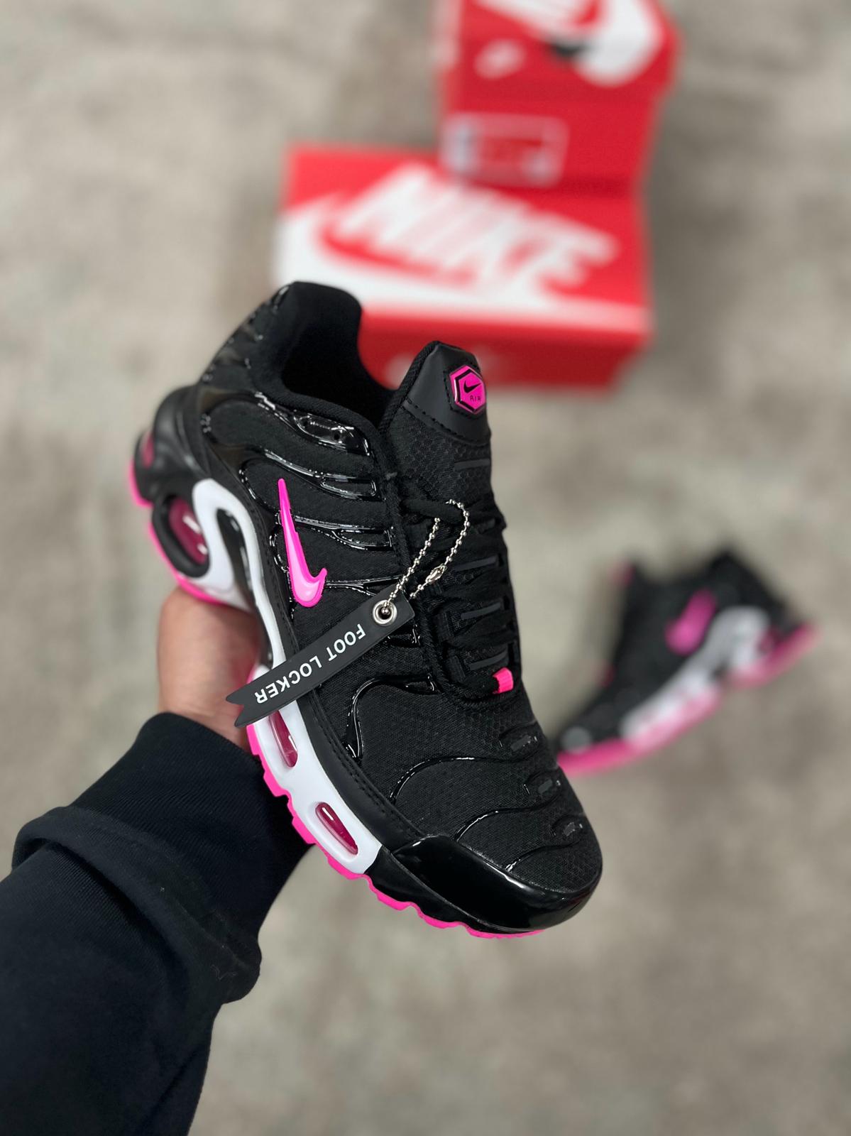 NIKE TN rosa