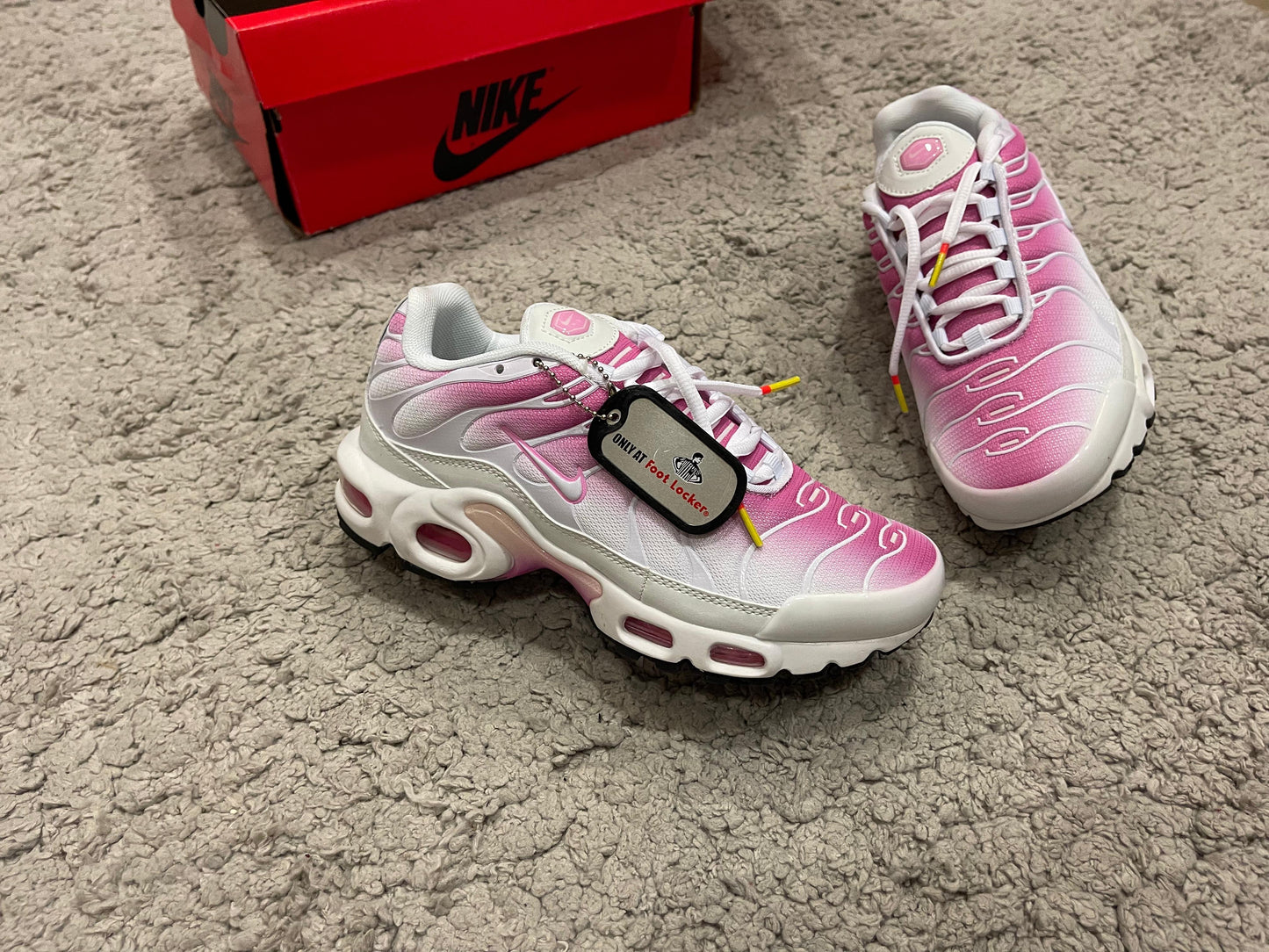 🌈*NIKE TN ROSA*