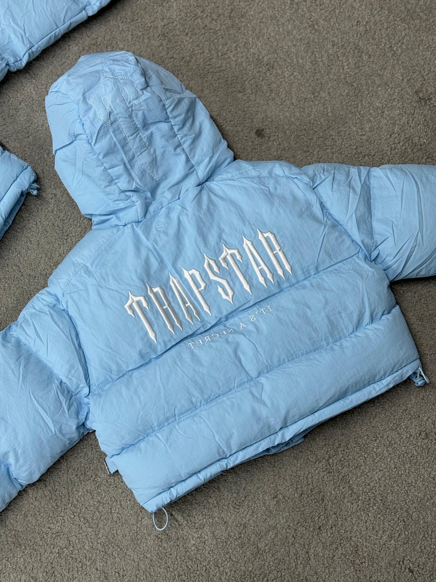 Chaquetas TRAPSTAR it’s secret
Chica