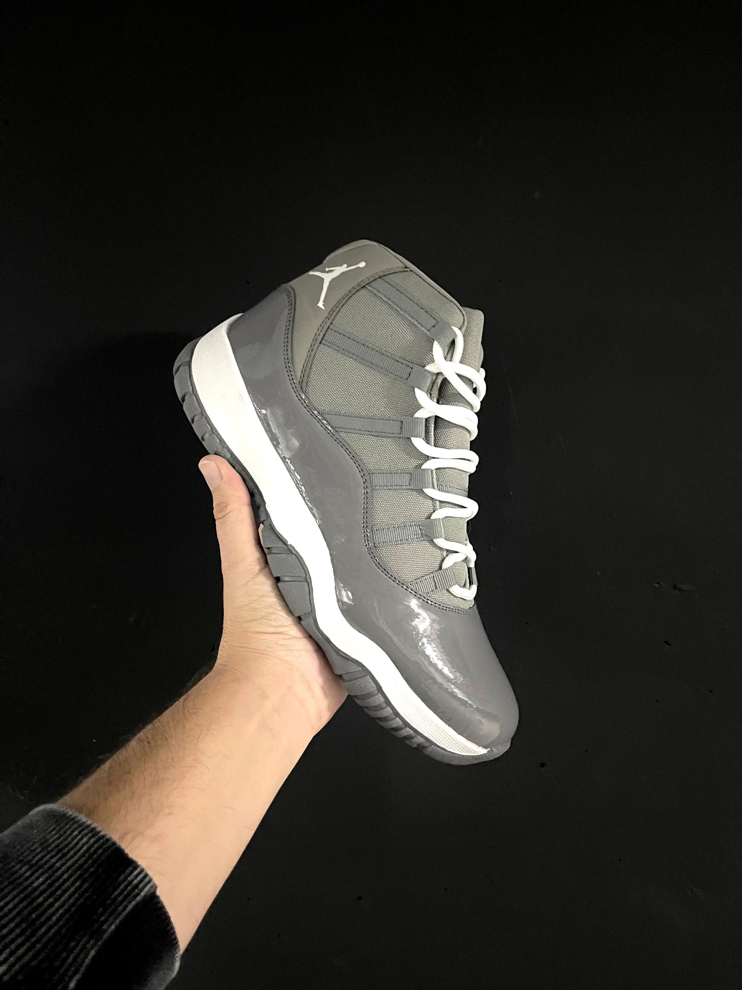 Jordan retro 11 gris