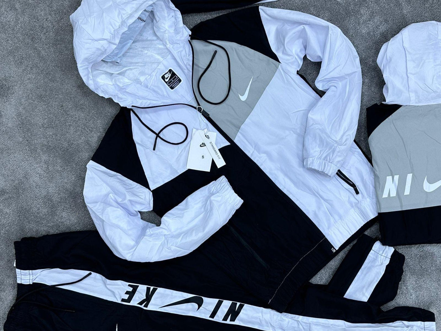 Nuevo modelo 
Chándal Nike TN