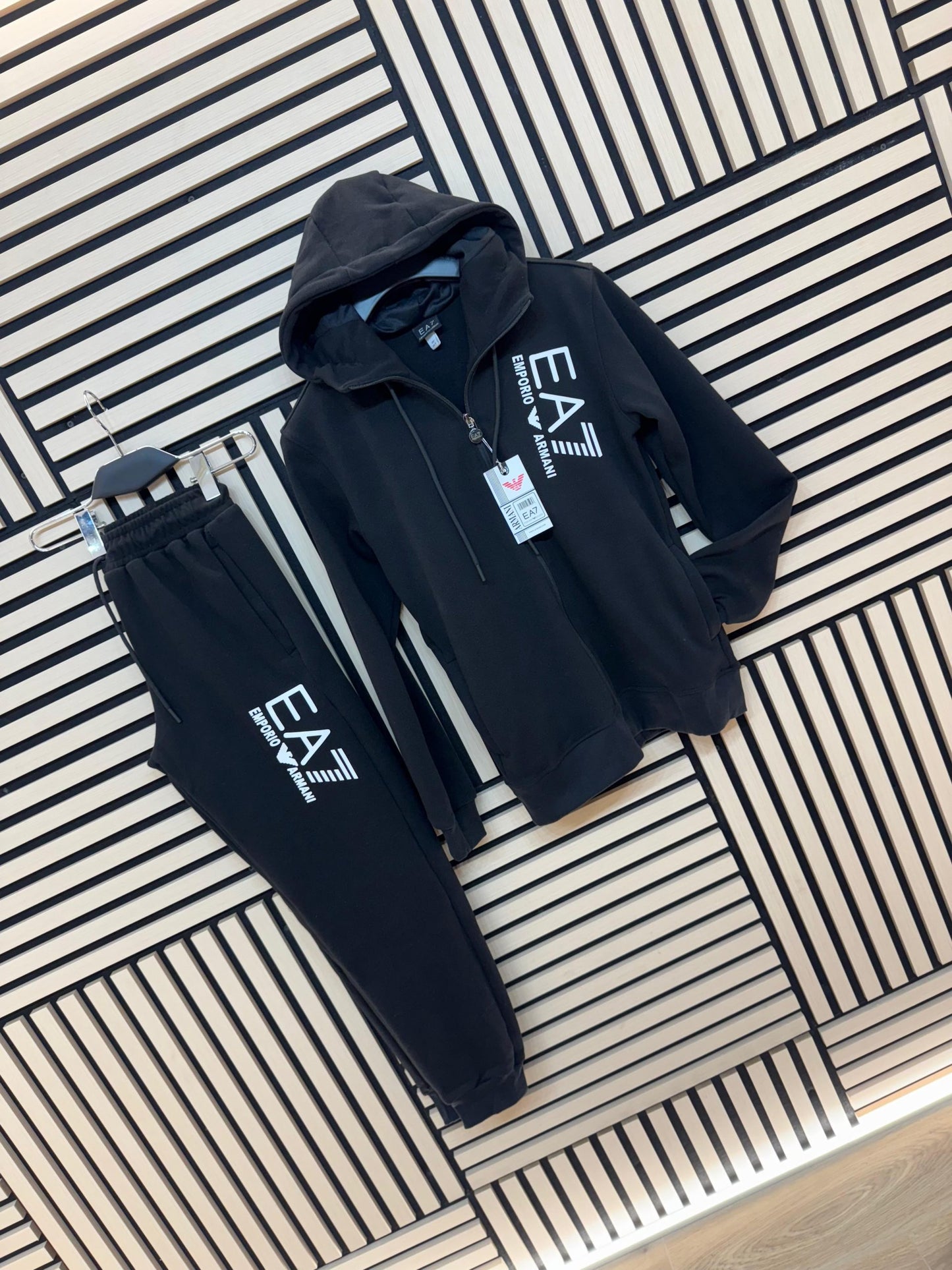 Chándal EA7 armani negro