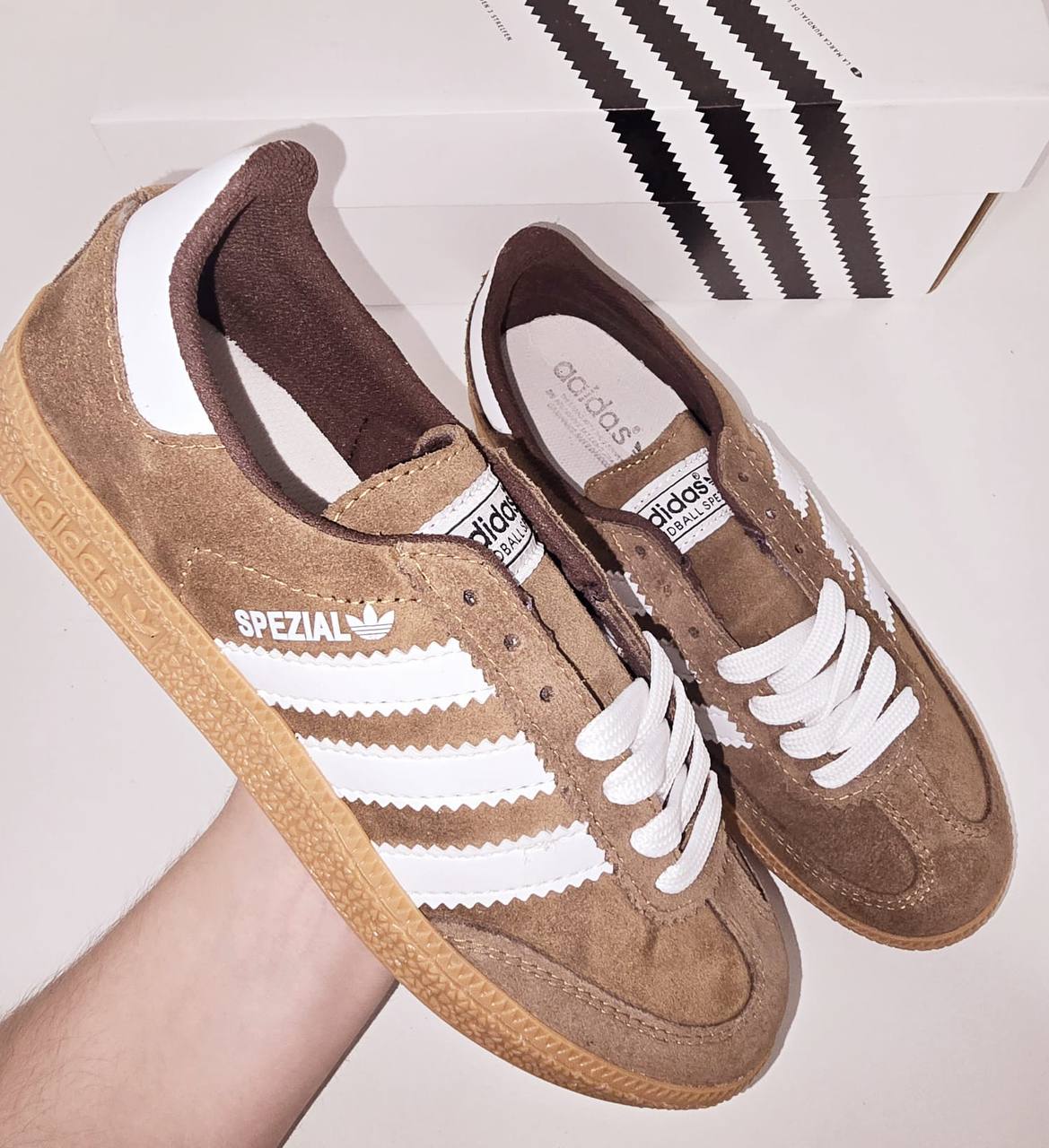 ADIDAS SPEZIAL
MARRÓN
