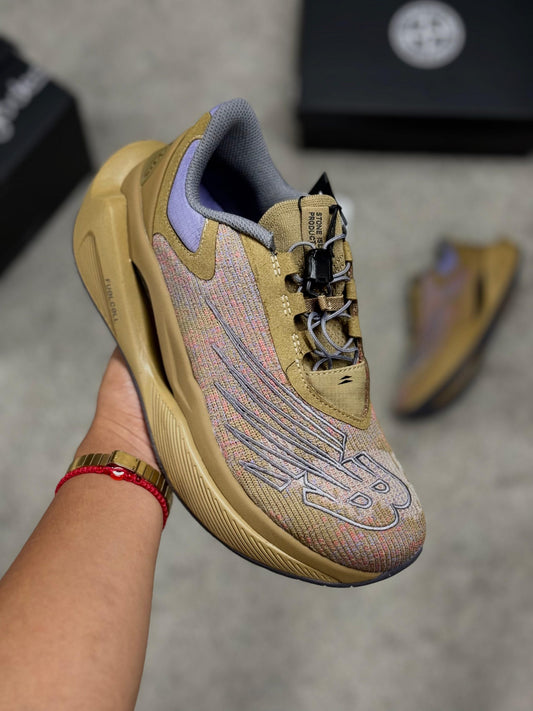 Stone island  dorada máxima calidad