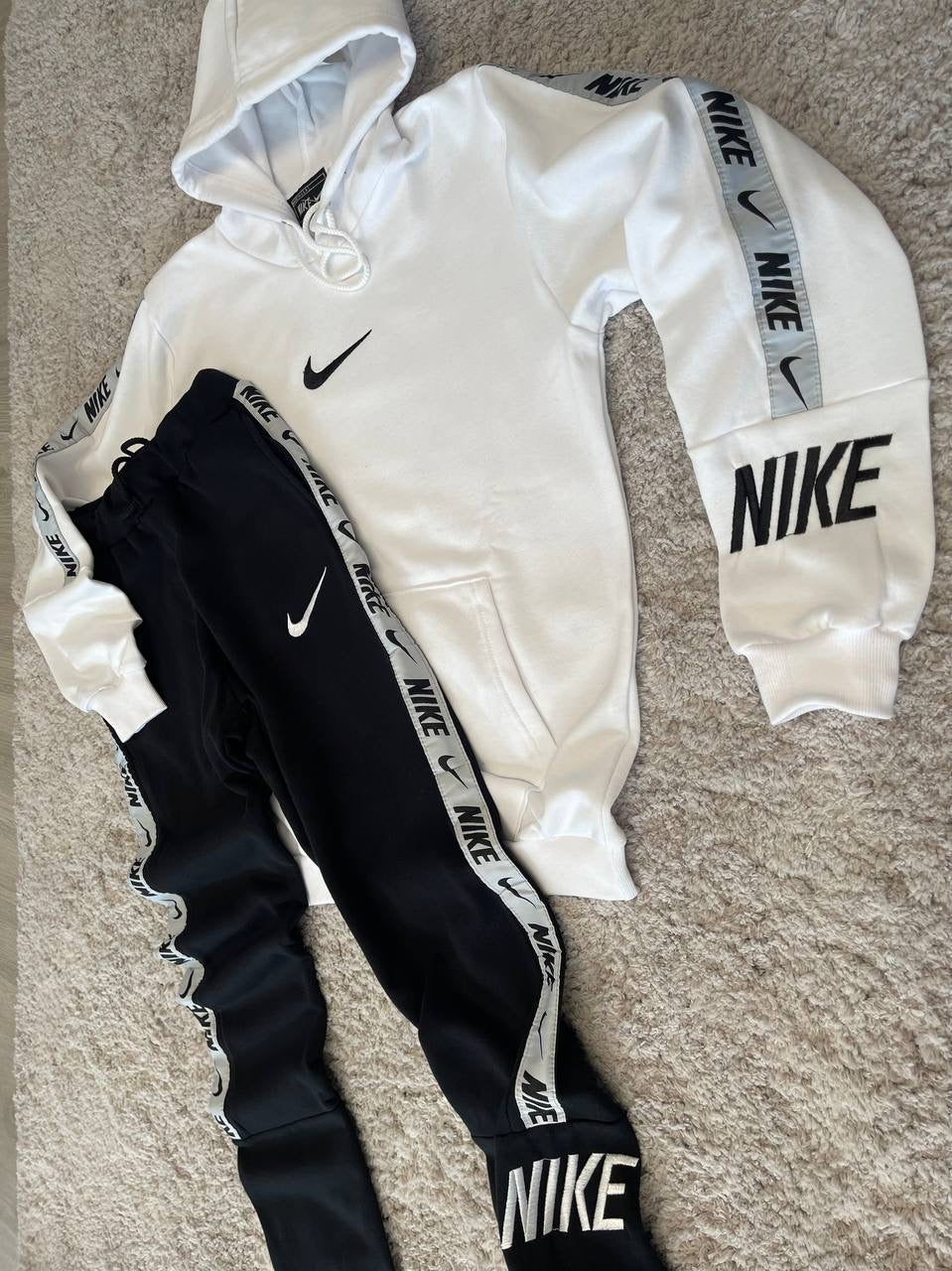 Chándal blanco Nike