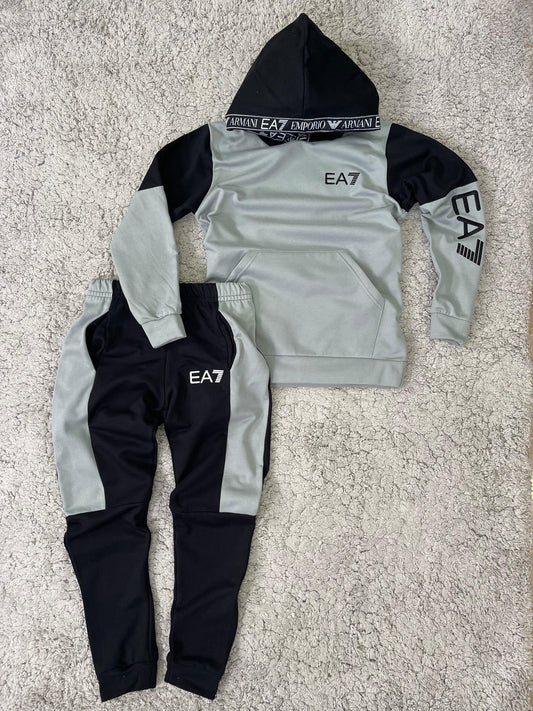 Nuevo Chándal EA7