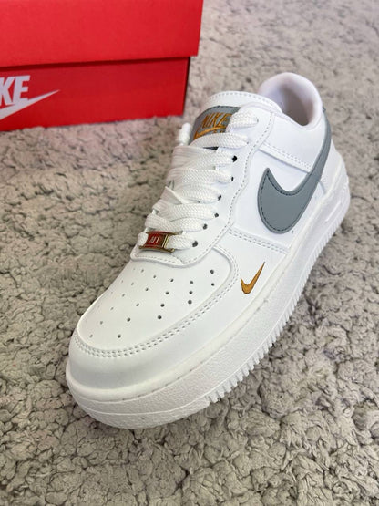 AIR FORCE 1 BLANCA LOGO GRIS