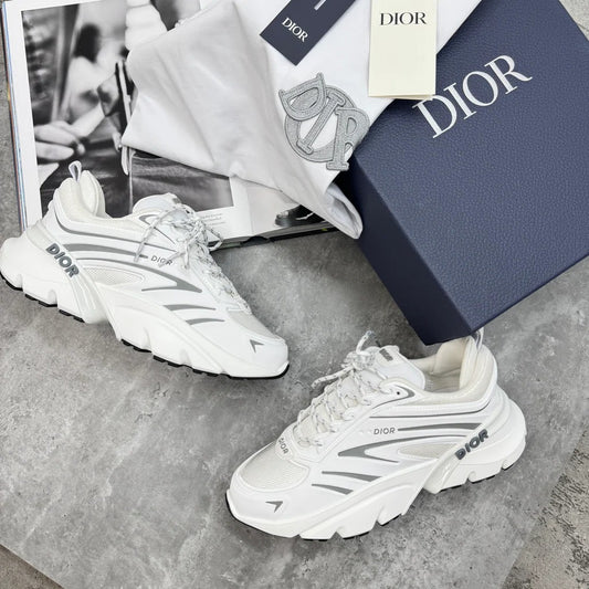 Dior B44