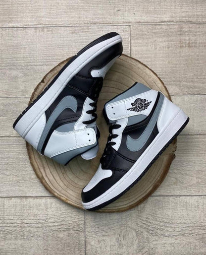 Jordan Mid Black/Gray