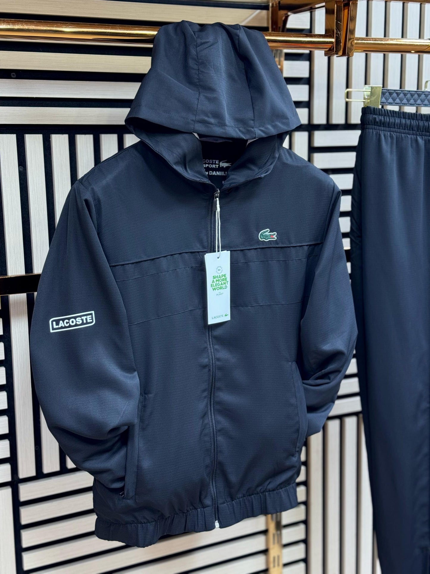 CHÁNDAL LACOSTE NEGRO