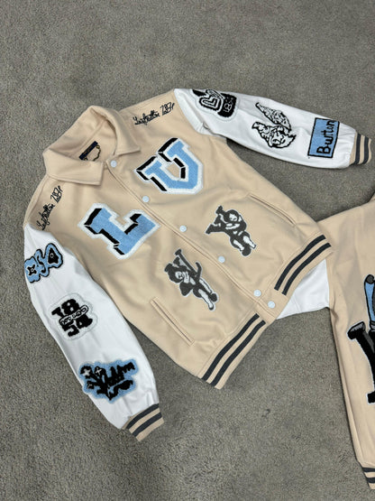 Chaquetas LOUIS VUITTON

Calidad *HOT GAME*