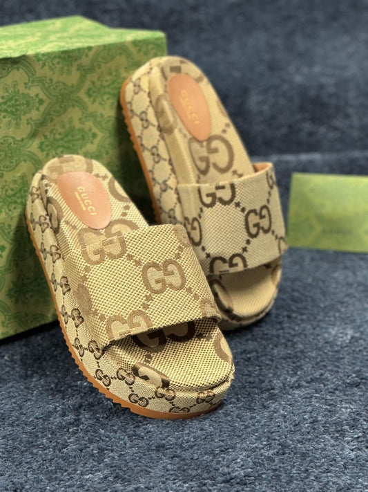 Chanclas gucci