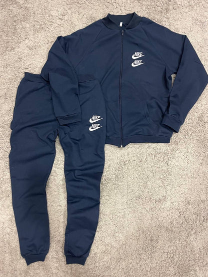 CHÁNDAL NIKE doble logo