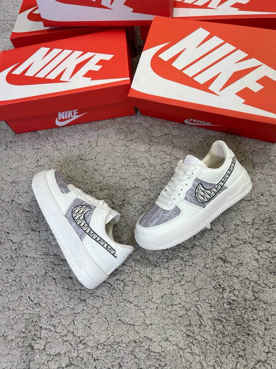 AIR FORCE 1 DIOR