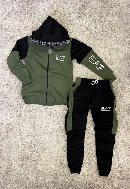 Nuevo Chándal EA7  armani verte militar