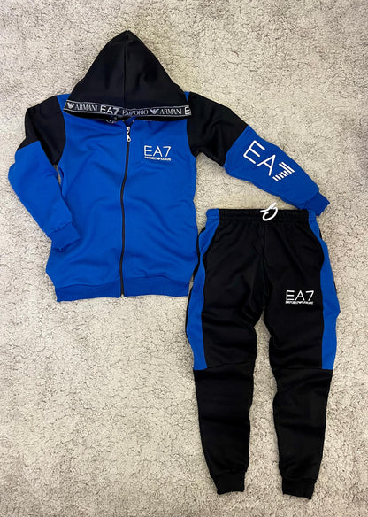 Nuevo Chándal EA7  armani azul negro