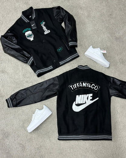 Chaqueta. *NIKE* por *TIFFANY & CO*