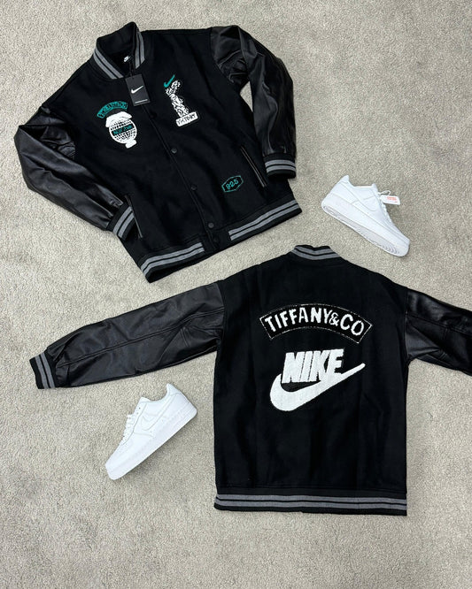 Chaqueta. *NIKE* por *TIFFANY & CO*