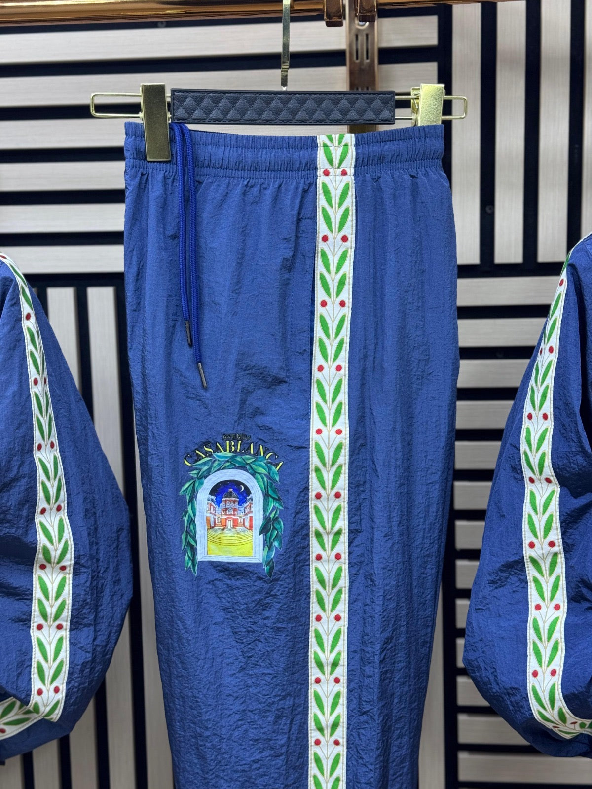 Chándal Casablanca azul

CALIDAD INIGUALABLE G5