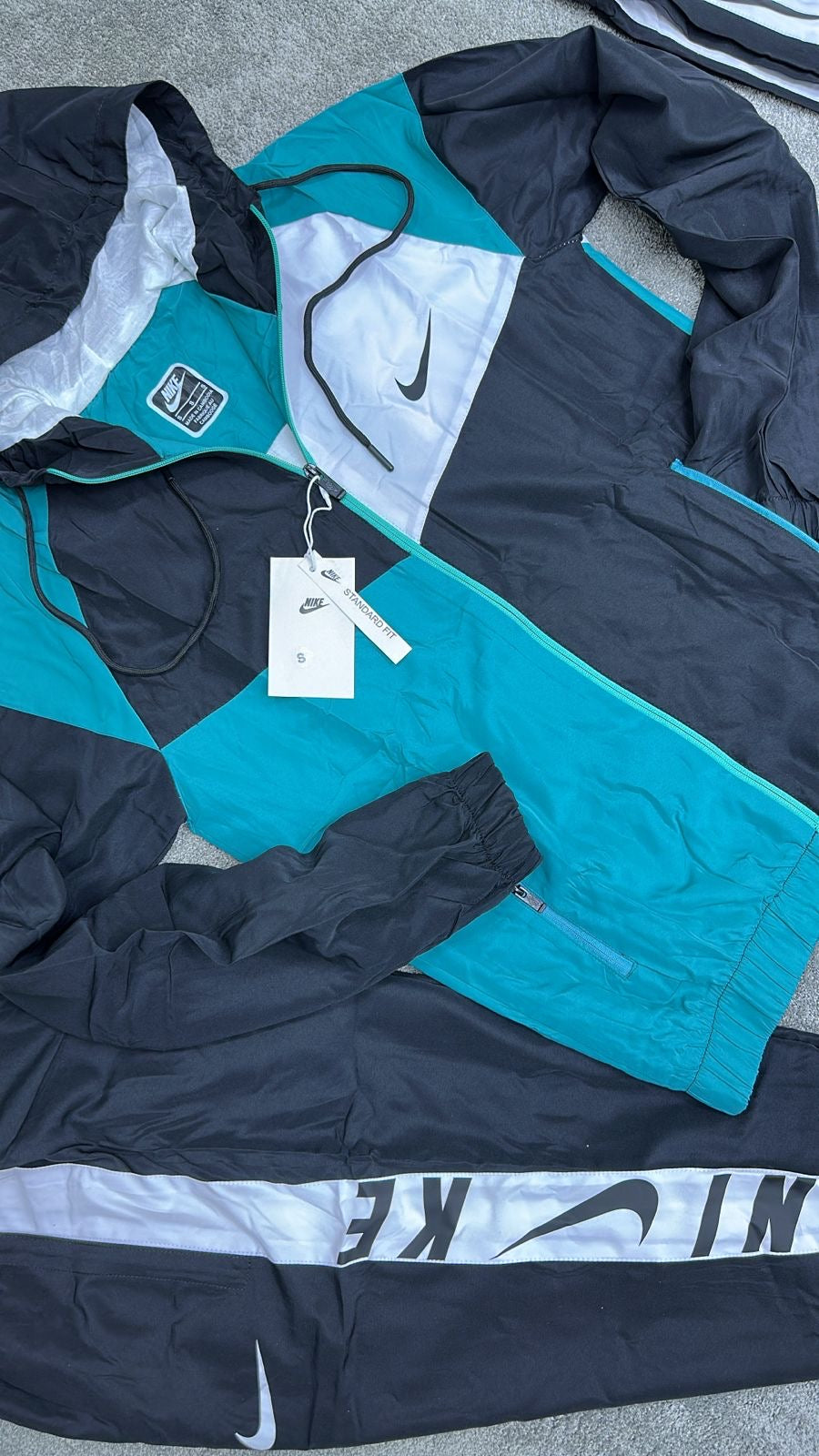 Nuevo modelo 
Chándal Nike TN