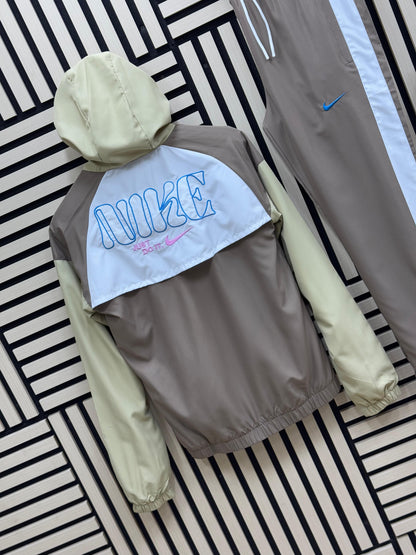 Chándal Nike 

CALIDAD INIGUALABLE G5