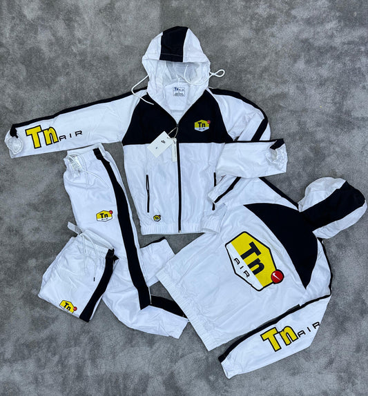 Nuevo modelo 
Chándal Nike TN