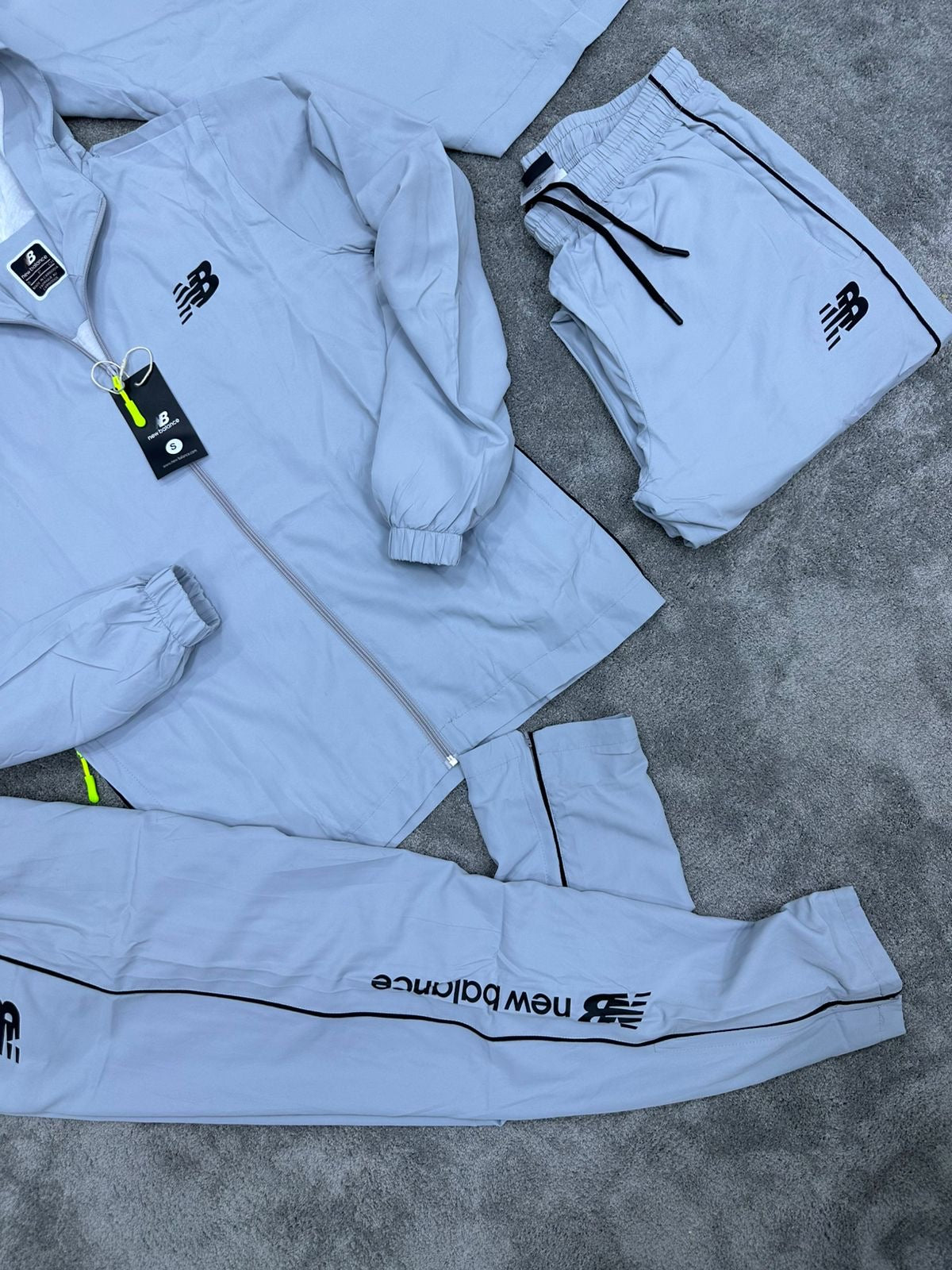 Chándal New Balance

Calidad G5