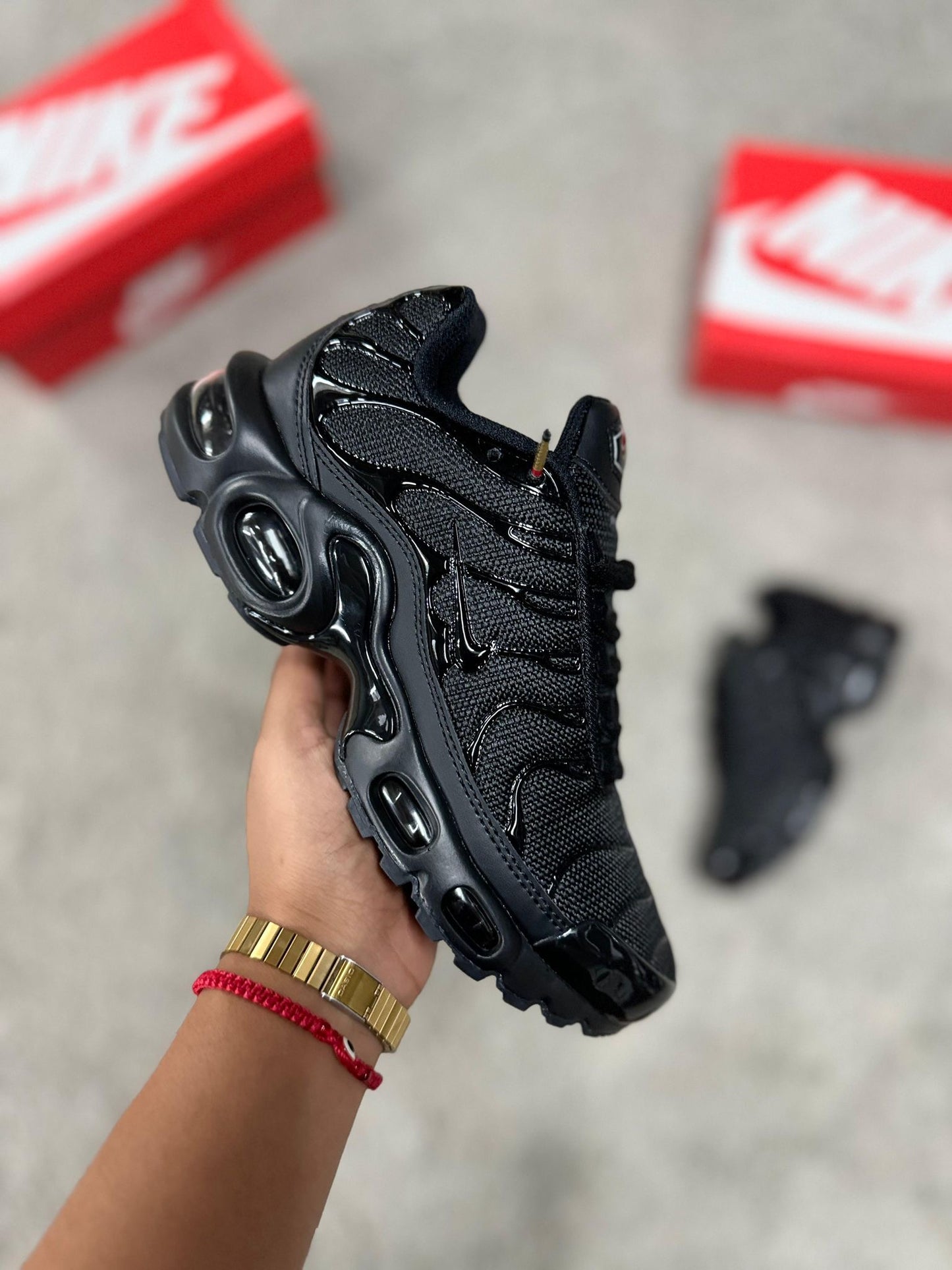 NIKE TN NEGRAS MÁXIMA CALIDAD