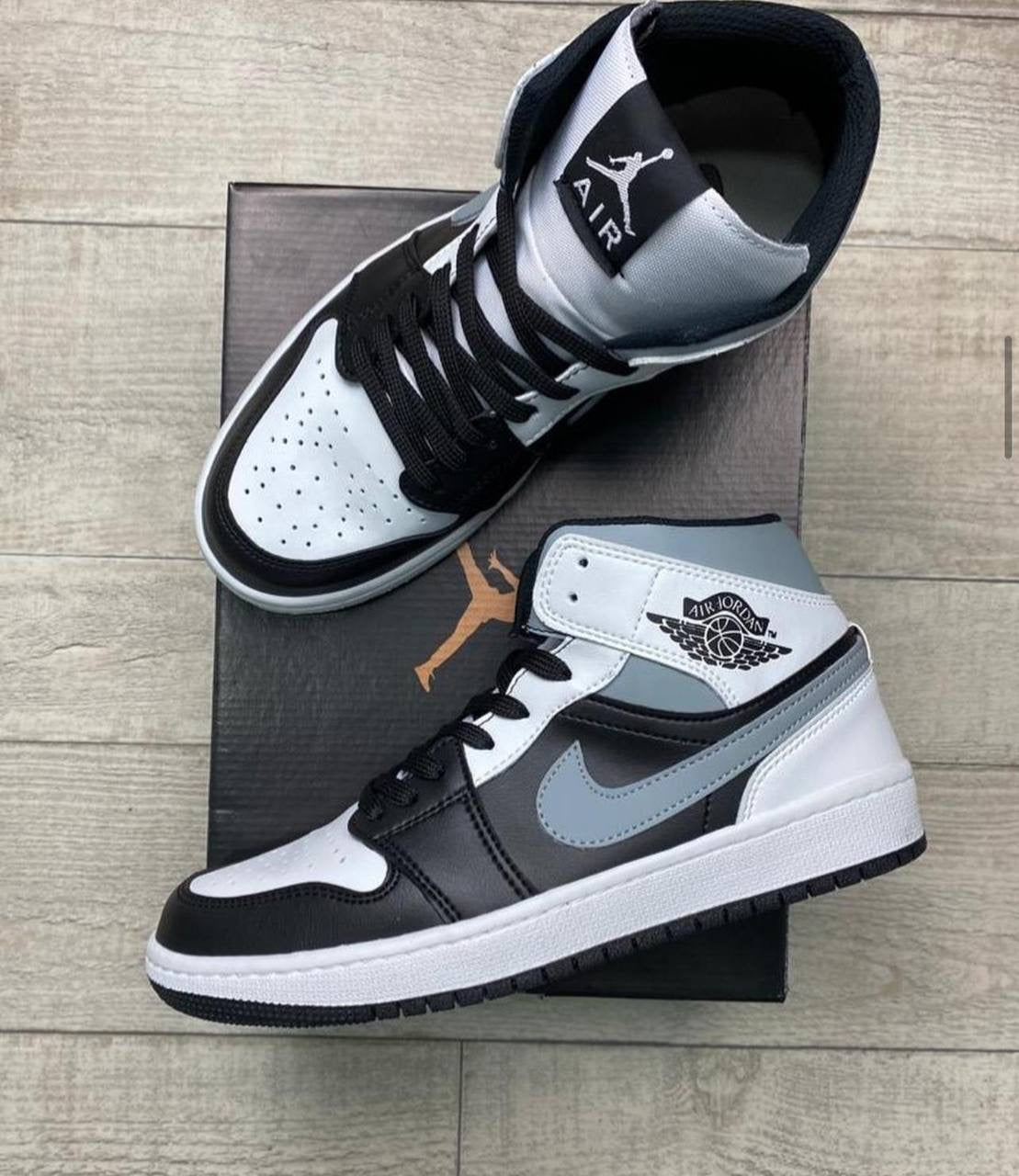Jordan Mid Black/Gray