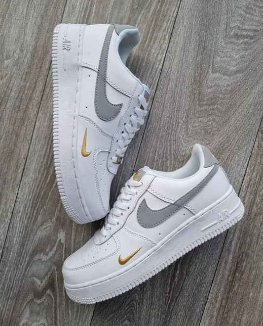 AIR FORCE 1 LOGO GRIS