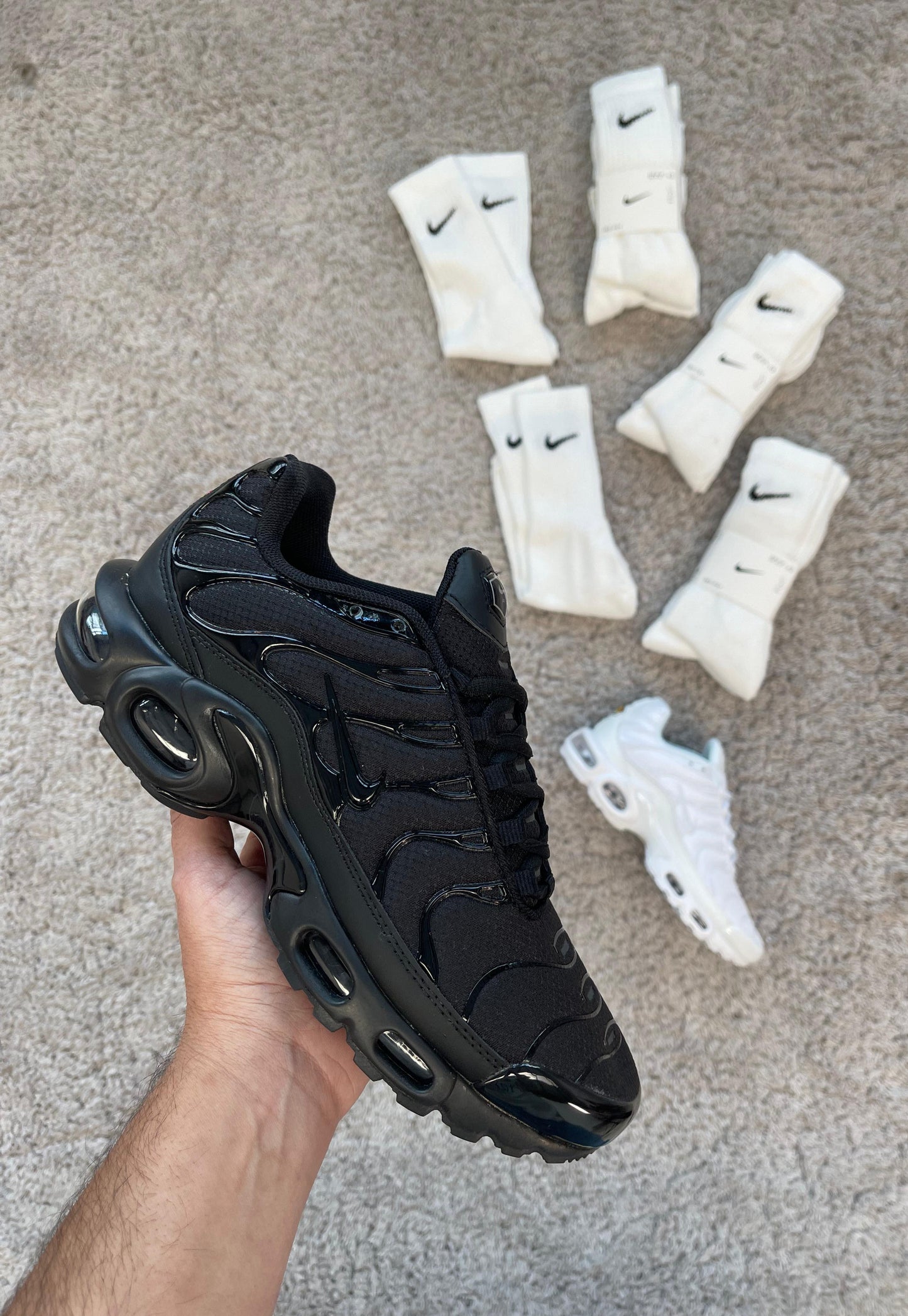 NIKE TN NEGRAS MÁXIMA CALIDAD