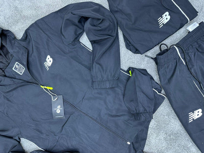 Chándal New Balance

Calidad G5