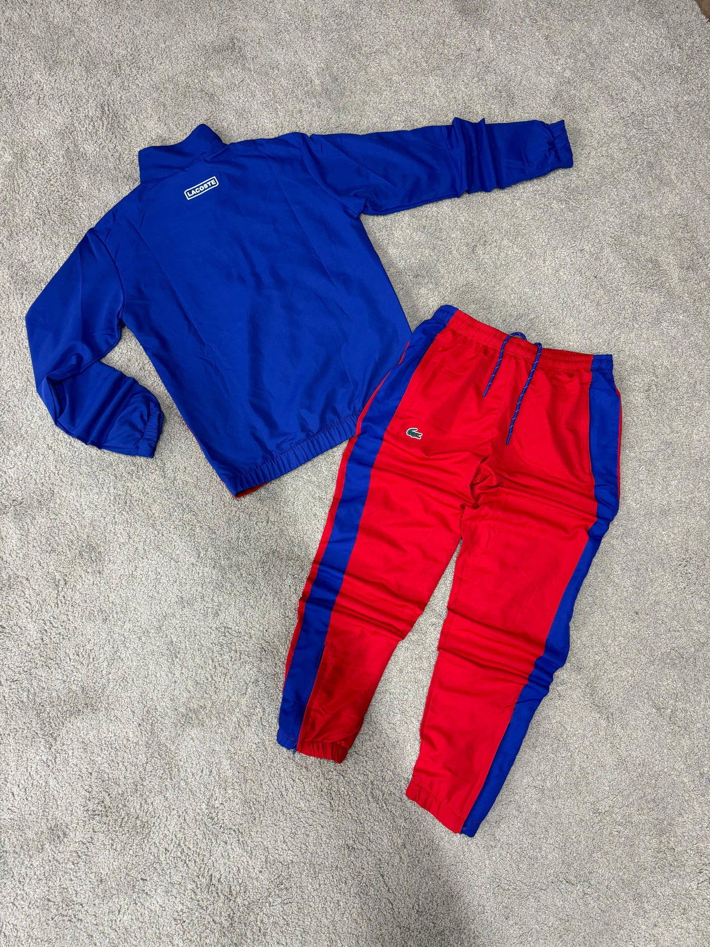 Chándal LaCoste rojo